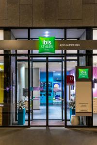 Hotels Ibis Styles Lyon Centre - Gare Part Dieu : photos des chambres