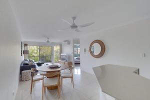 Currumbin 2BR Pool Days & Beach Walks