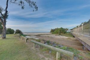 Currumbin 2BR Pool Days & Beach Walks
