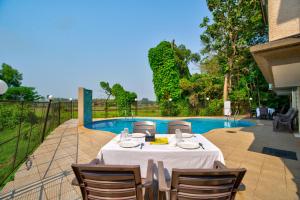 Aveeno Villas with Swimming Pool and Jacuzzi Near Baga and Calangute