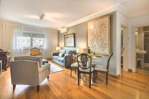 São Bento Gallery Apartment (River View & Garage)