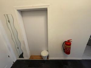 Cozy 1BR Apt Near Schönbrunn & Westbahnhof