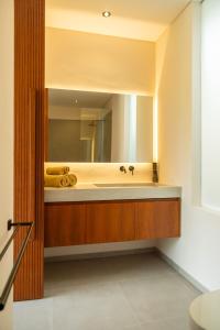 Villa Aito, Luxury 3 BD Private Villa near Beach - Bali