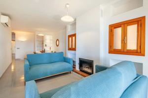 Beachfront Apartment Nur by Sealand Villas