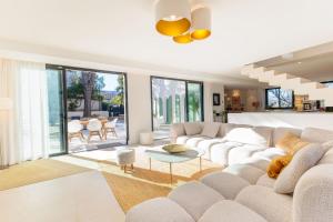 Villa Cannes by Halldis