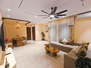 Japandi theme Apartment 10 mins from Chandigarh Airport - by Zeppelin Stays