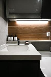 2BR Gangnam Central House