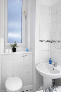 Spacious Easter Road 2BR Apartment