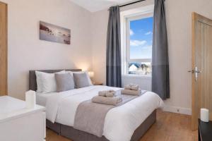 Edinburgh BEACH Apartment Free on-street parking