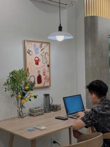 MR Dyno - The Sóng Apartment - Infinity Pool