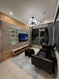 MR Dyno - The Sóng Apartment - Infinity Pool