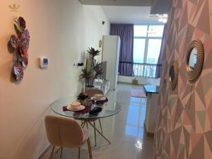 Stylish Studio -Bright & Airy Al Reem Retreat