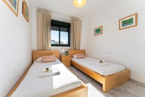 MalagaSuite Diamond Riviera with Pool & Parking