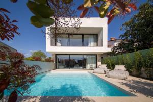 Z6 Dolcevita Signature - Villa & Private Yacht in the Heart of Rovinj