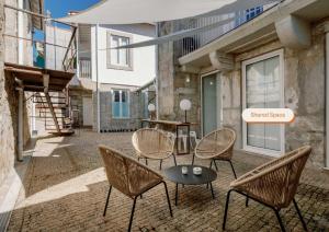 Fine Arts Ateliers by Olala Homes