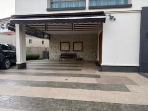Urban Resort Villa, Taman Kolam Air