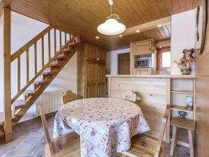 Appartement 3 pièces 6 pers, près commerces, animaux admis - FR-1-304-35