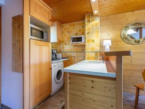 Appartement 3 pièces 6 pers, près commerces, animaux admis - FR-1-304-35