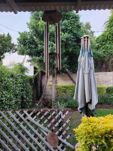 Parkhurst Gem Garden Cottage - Walk to 4th Ave