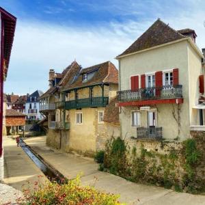 La Suite Unique - Cottage cosy - 2 chambres - vue Golf - 10 mn des Thermes - Linge inclus-