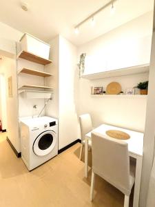 Free Car Parking - Sheridan North 1BR Apt near BGC