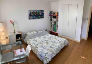 Wimbledon hideout short distance from Tennis