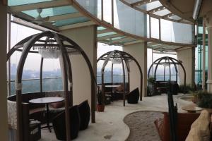 Regalia SkyPool8
