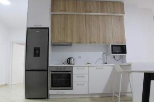 Hill family residence by Adriatic Living