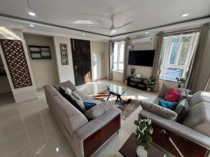 Unigo One - Solace- Premium 2 Bedroom
