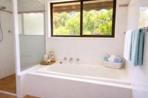 Spacious Coastal Home w Pool, Fire Pit Cinema