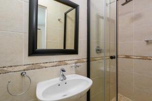 San Lameer 3007 - 3 Bedroom Superior - 6 pax - San Lameer Rental Agency