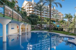 Cozy 2 BDRM Apt w Sea Views Next to Puerto Banús
