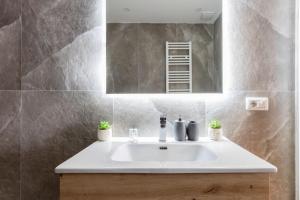 Arya Roma San Pietro