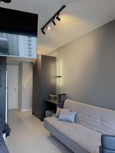 Studio 500 meters from the subway, Pool, Gym, Coworking