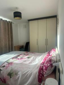 Cozy Room , prime location