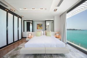 Nurai Island’s Overwater Paradise : Luxury Retreat