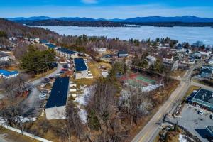 Cozy 2 Bdrm Condo walking distance to Weirs Beach