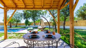 Üzümlü 2 bedroom secluded villa with private pool hot tub