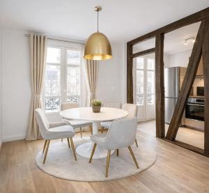 Arc de Triomphe - Premium apartment for 4