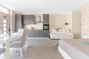 Aura Suite - comfort & design near Lake Garda