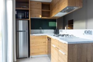 Groepsvakantie op de Veluwe – 4 losse lodges voor 24 personen op Vakantiepark De Boshoek