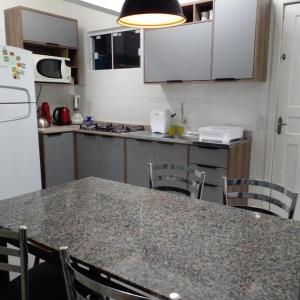Casa privativa 2 dorm campeche