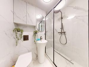 Golden Spot Apartment 5 min to Central Station