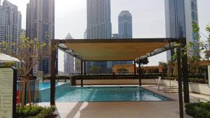 Modern 1BR in Downtown Near Burj Khalifa & Metro