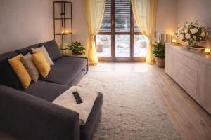 MARY HOUSE Central Station Large Apartment
