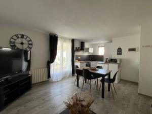 Le numéro 4 Joli appartement avec jardin clos
