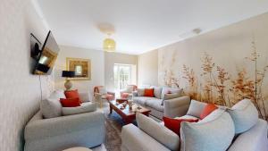 Poignière 17 pers jacuzzi, baby-foot, 30 min mer