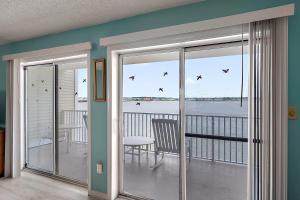 Crab Cove 302