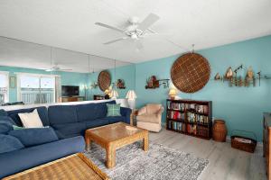 Crab Cove 302