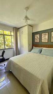 Apto a passos do Farol da Barra